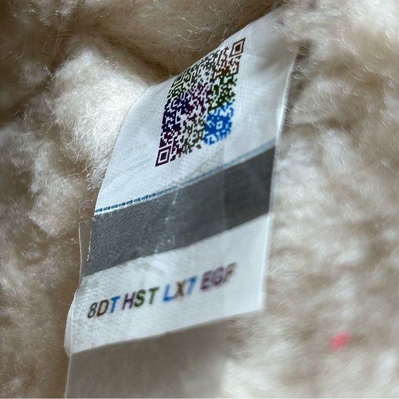 UGG Classic Short II Glitter Rainbow Little Girl's 13 Boots 1130784K - Picture 12 of 16